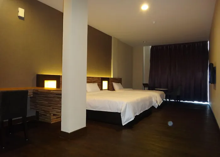 Waterfront Boutique Hotel