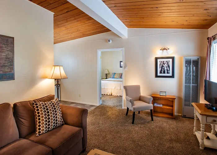 Redwood Suites