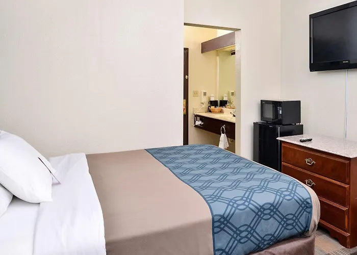 Econo Lodge Inn & Suites Shelbyville
