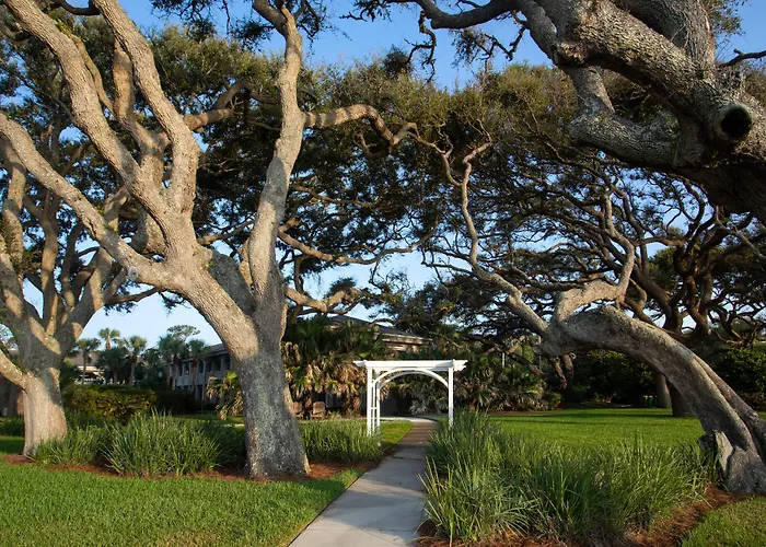 Beachview Club Hotel