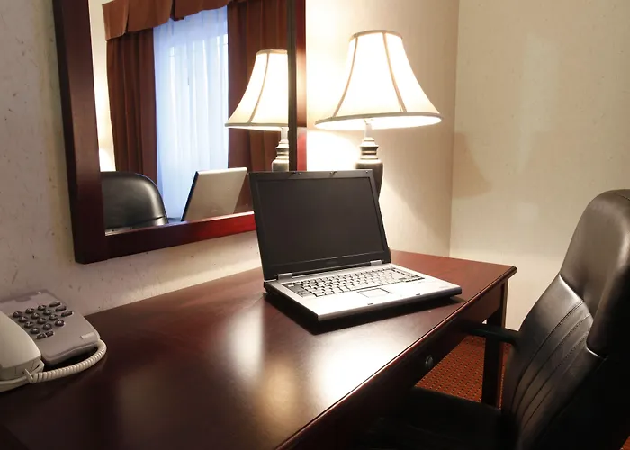 Pomeroy Inn & Suites Fort St. John