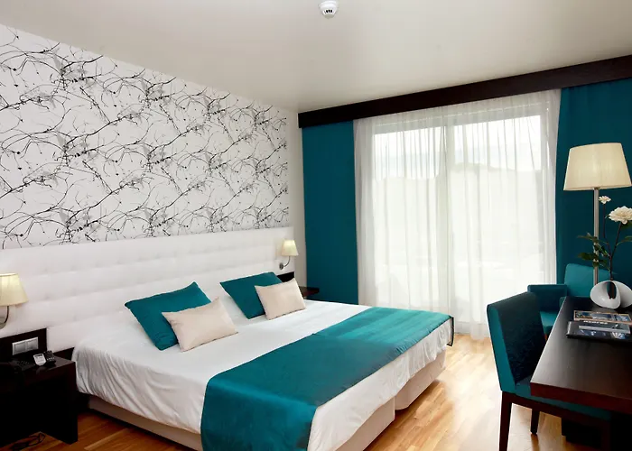 Hotel Vale Do Navio