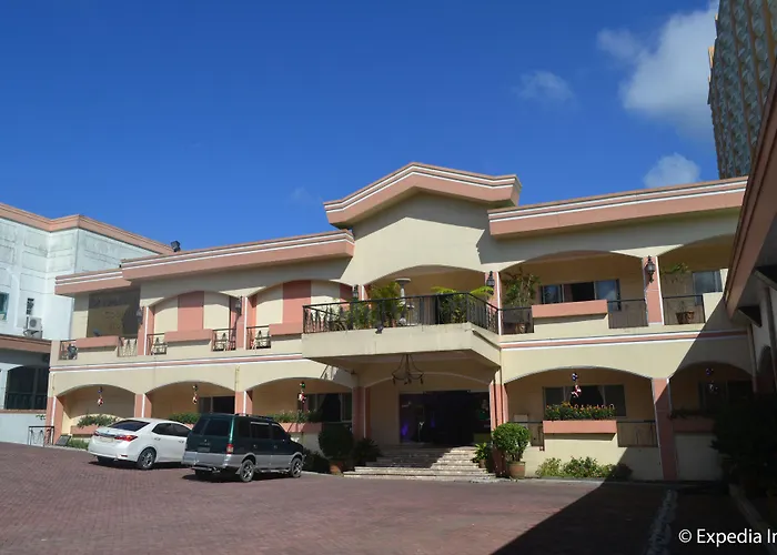 Tagaytay Country Hotel