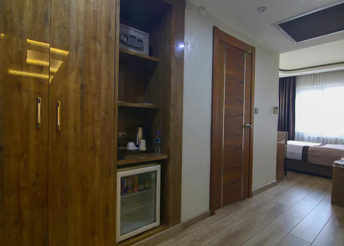 Grand Zara Hotel