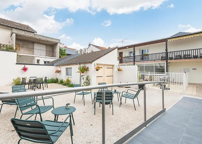 Logis Hotel Au Tambour