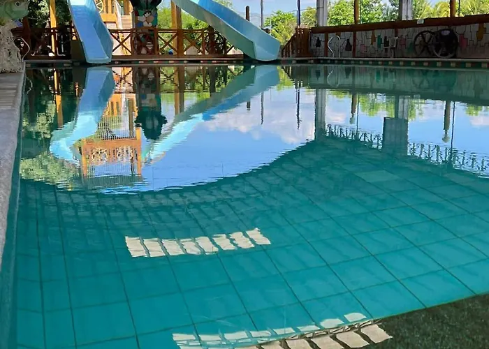 Arzel Resort