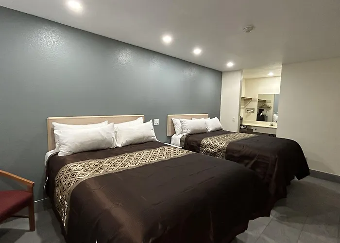 California Inn Hotel And Suites Adelanto Us 395