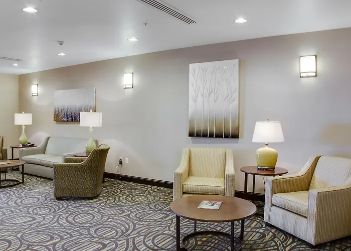 Holiday Inn Express & Suites Nevada By Ihg