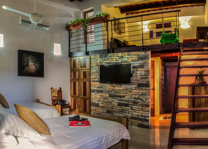 Casa De Leda, A Kali Hotel
