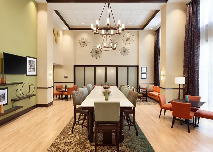 Hampton Inn & Suites Philadelphia Montgomeryville