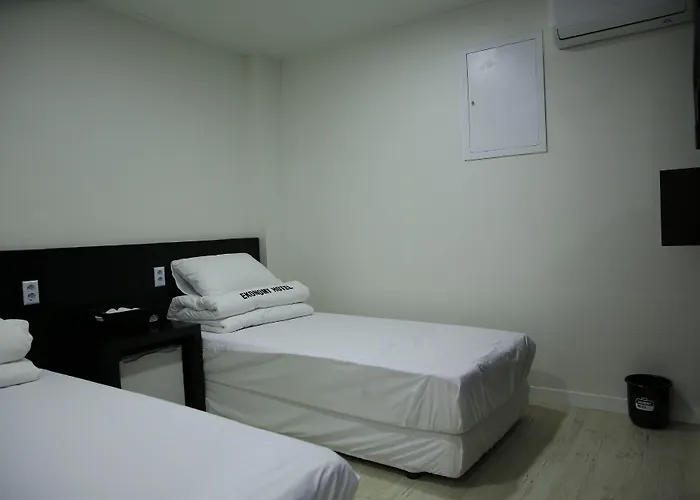 Ekonomy Hotel Gumi