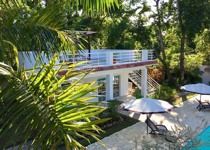 Coral Blanco Hotel