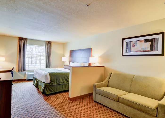 Cobblestone Hotel & Suites - Punxsutawney