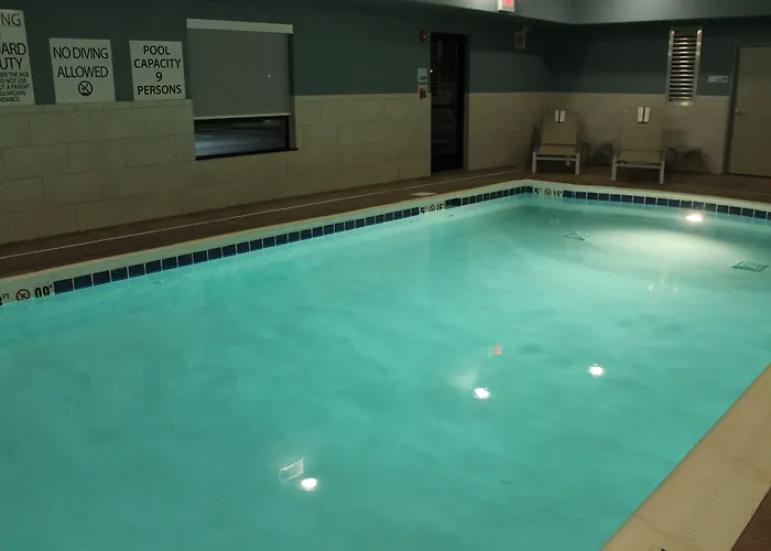 Holiday Inn Express Hotel & Suites Glasgow By Ihg