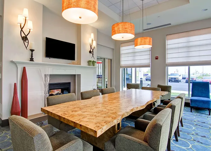 Hilton Garden Inn Woodbridge