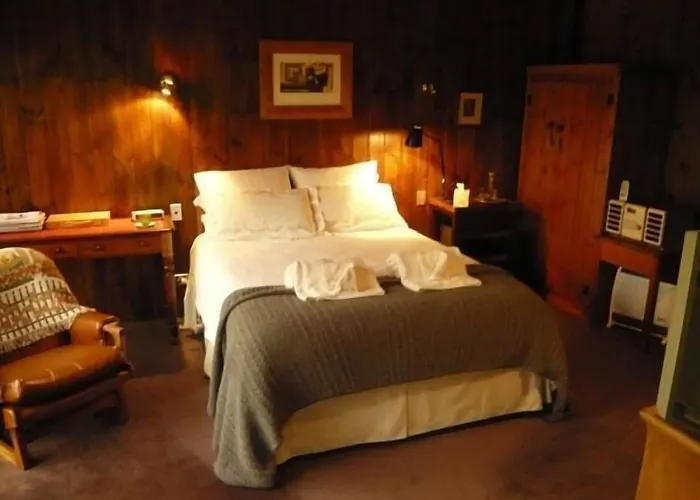 Braeside Mount Macedon Country Retreat Bed And Breakfast