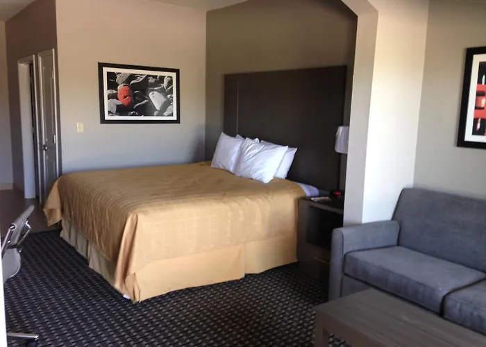 Scottish Inn & Suites Cotulla, Tx