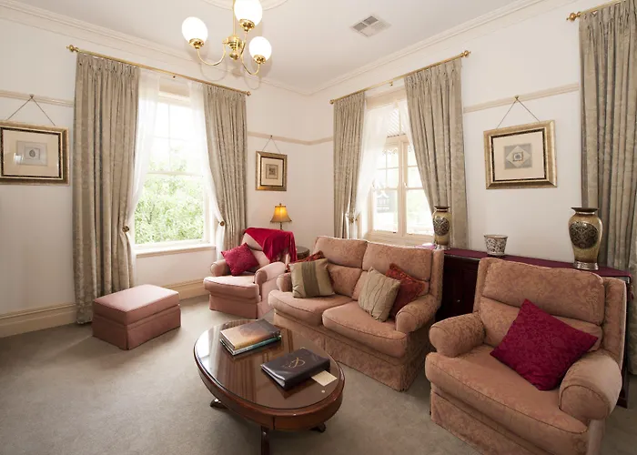 Cobb & Co Court Boutique Hotel