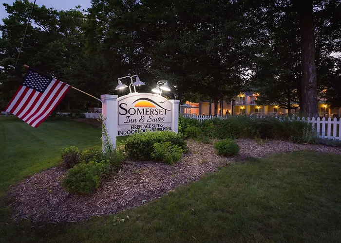 Somerset Inn & Suites