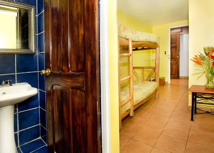 Hotel Verde Mar Direct Beach Access