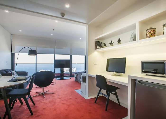 1866 Court & Suites Hotel