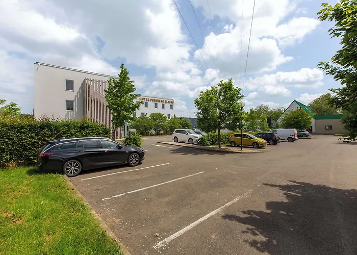 Première Classe Chartres Sud - Barjouville