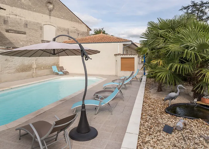 Logis Hotel L'Oliveraie