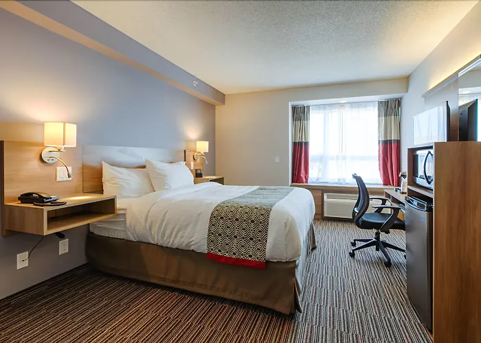 Microtel Casselman
