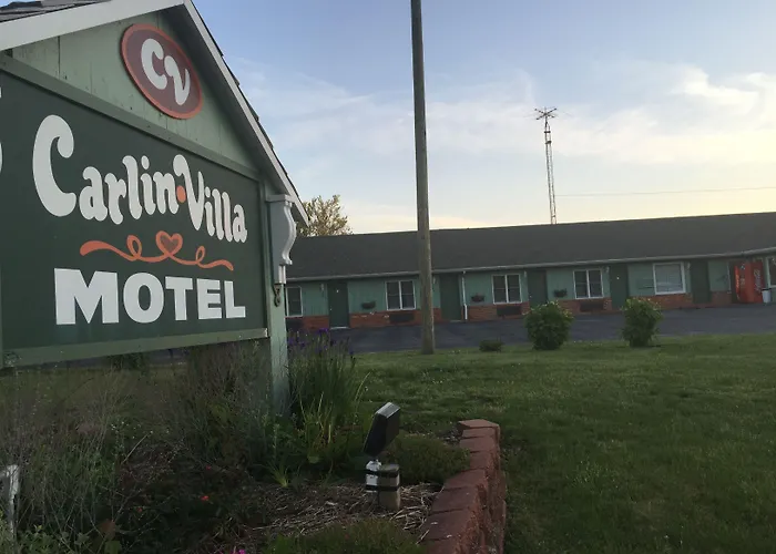 Carlinvilla Motel