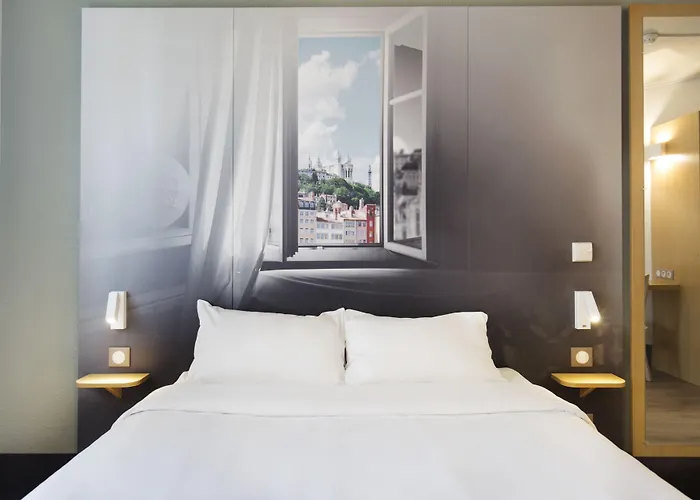 B&B Hotel Lyon Saint-Bonnet Mi-Plaine