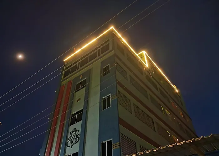 Hotel Rpr Grand