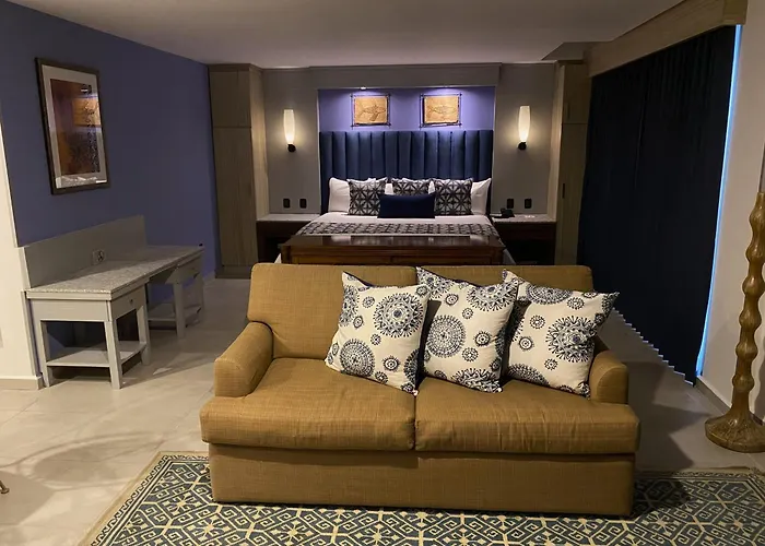 Hotel Hblue Malecon