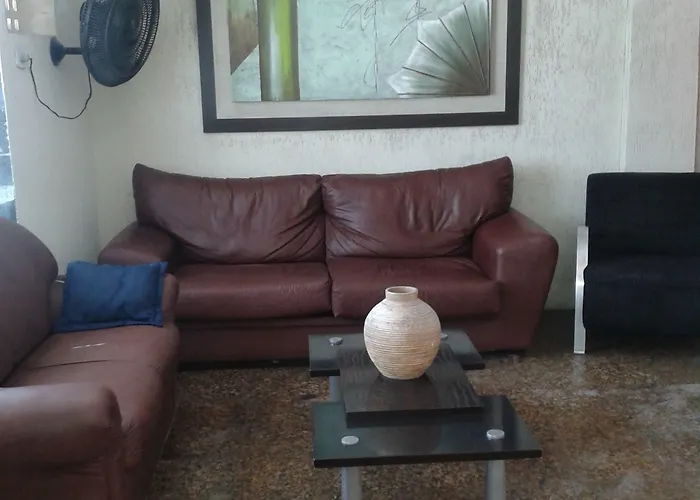 Hotel Uzi Praia