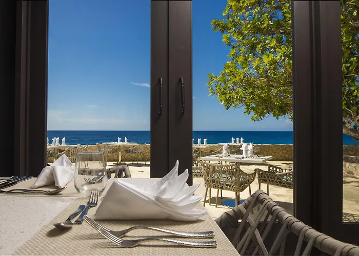 The Cliff Hotel