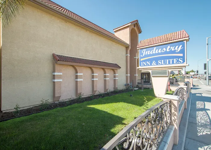 Industry Inn & Suites