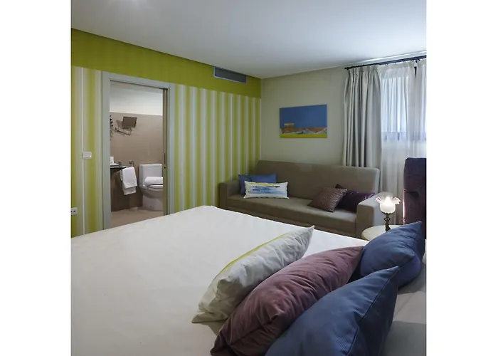 Hotel Galería Essentia