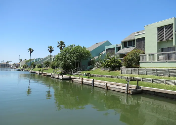 Multi Resorts At Puente Vista