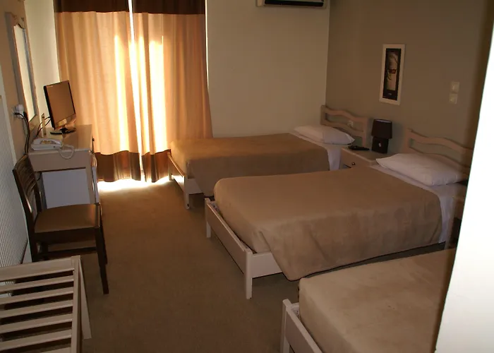 Yria Hotel