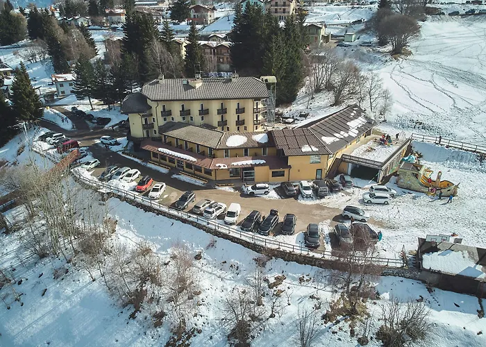 Hotel Dolomiti - Azzurro Club