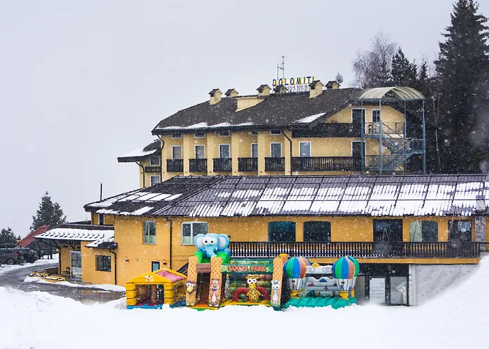 Hotel Dolomiti - Azzurro Club