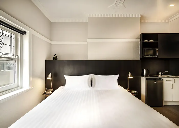 Como Court Budget Accommodation