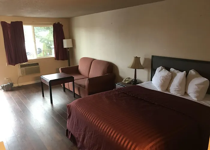 Smokey Point Motor Inn