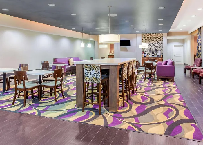 La Quinta By Wyndham Luling