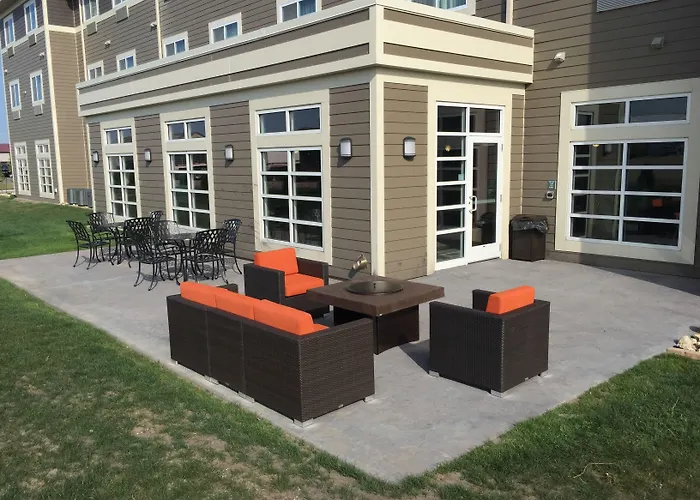 Grandstay Hotel & Suites Valley City
