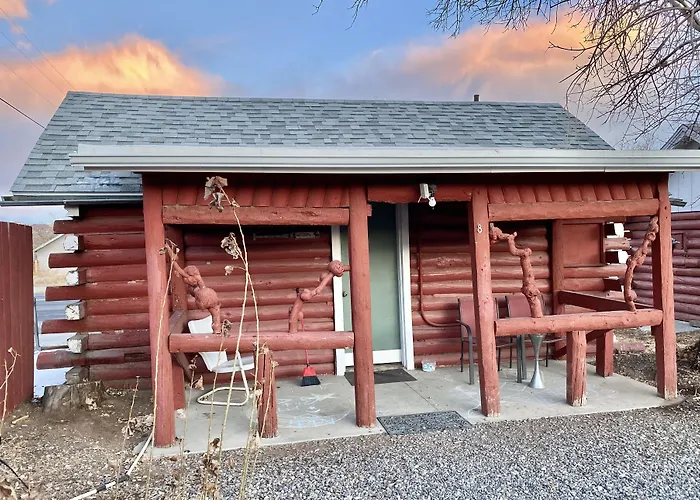 Roundtop Mountain Vista - Cabins And Motel
