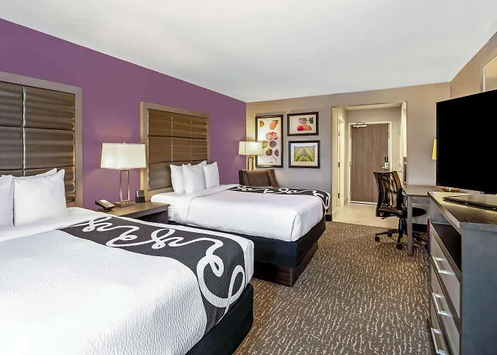 La Quinta By Wyndham Kearney
