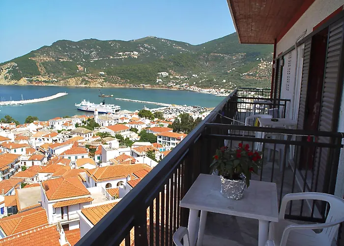 Denise Hotel