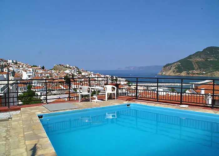 Denise Hotel