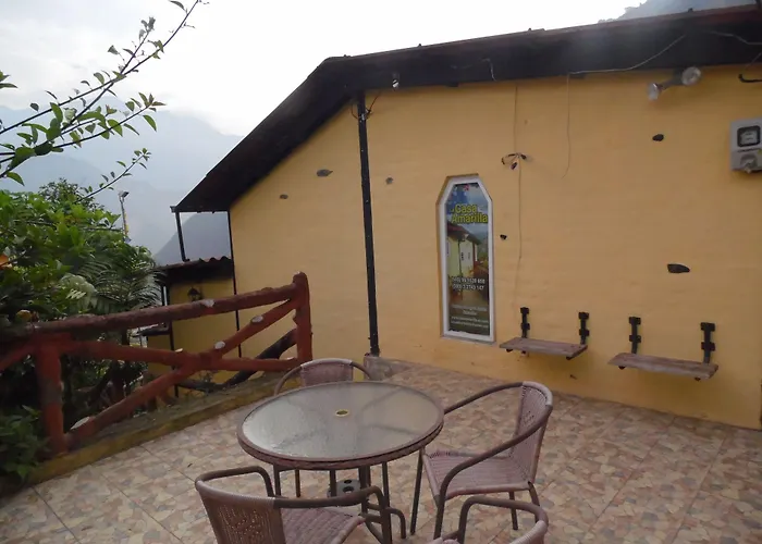 Hotel La Casa Amarilla Baños
