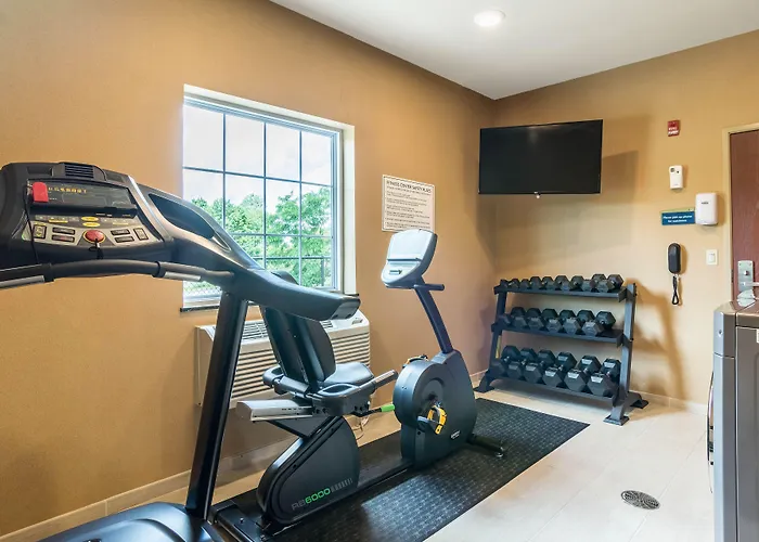 Cobblestone Hotel & Suites - Harborcreek